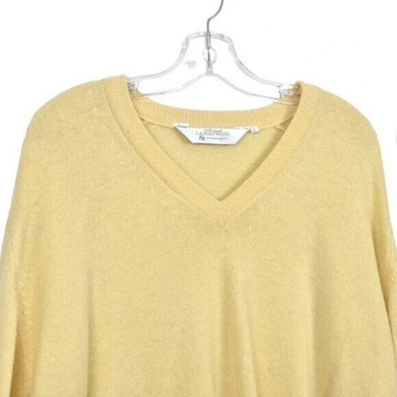 VIntage St. Bernard 100%  Lambswool Yellow Sweater Long Sleeve Size Large - Picture 2 of 14